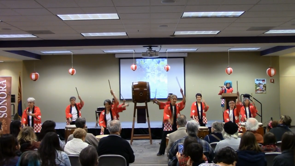 Odaiko Sonora drummers at 2016 Mochitsuki, photo credit James Tokishi