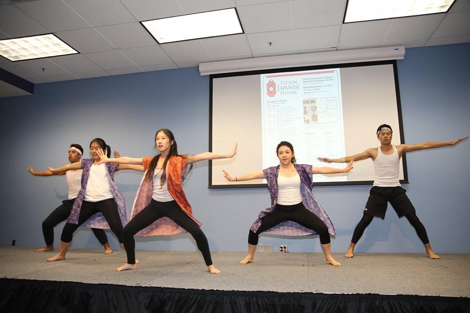 Yasokoi Dancers (Yurika Tatebe and friends) on stage