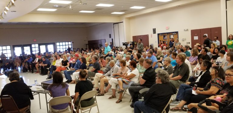 400 attend candidate forum on gentrification