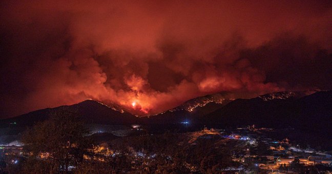 Telegraph Fire in AZ
